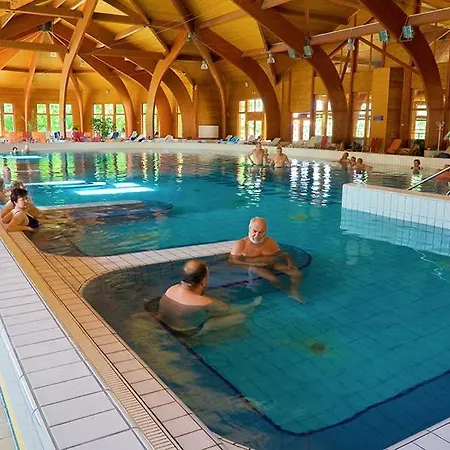 Limonade Ac Agard Elmenyfuerdo Mellett *