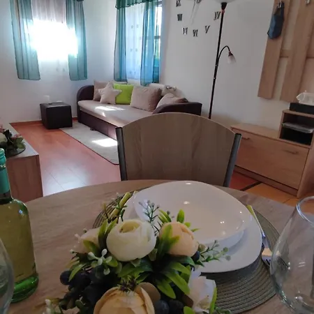 Limonade Ac Agard Elmenyfuerdo Mellett * Gárdony