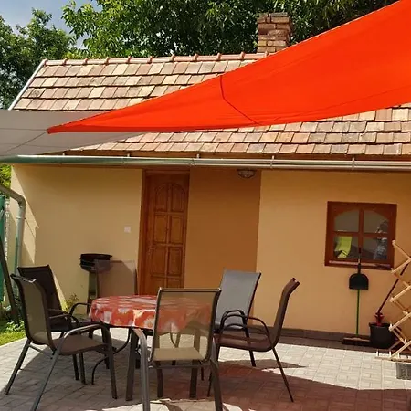 Limonade Ac Agard Elmenyfuerdo Mellett Gárdony