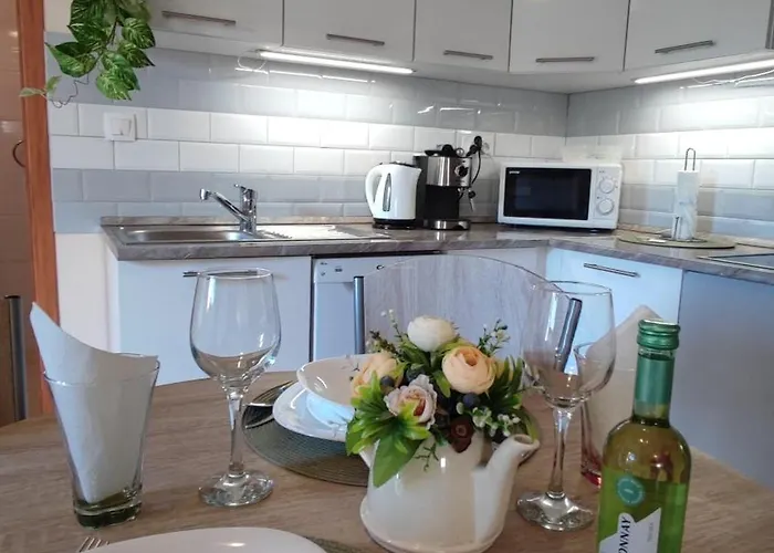 Limonade Ac Agard Elmenyfuerdo Mellett *