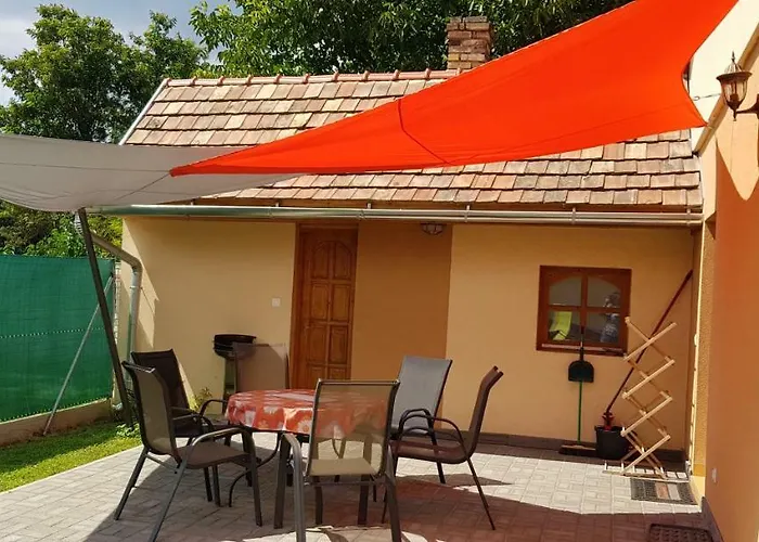 Limonade Ac Agard Elmenyfuerdo Mellett Gárdony